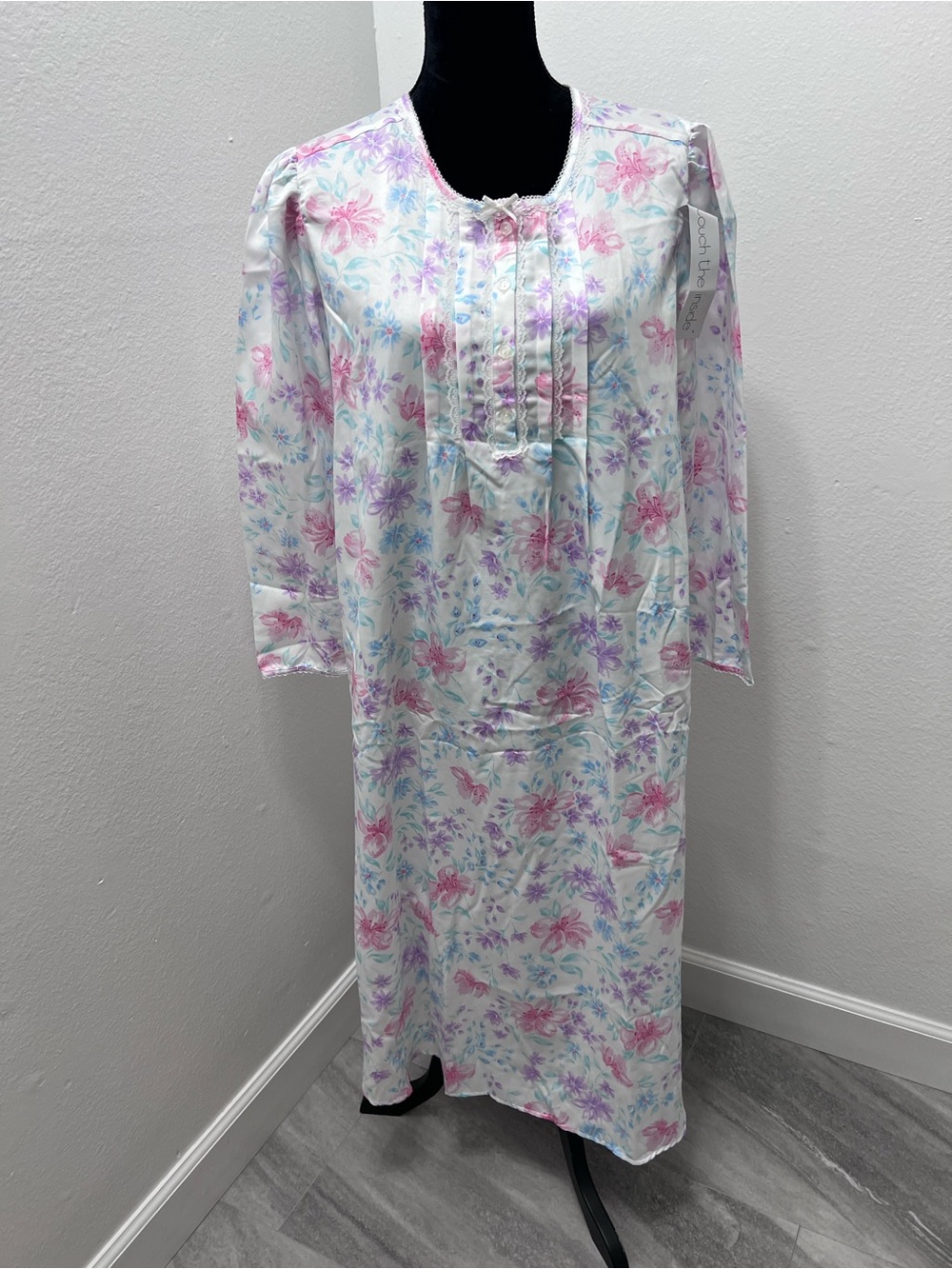 MISS ELAINE Medium Satin Cuddleknit Long Sleeve Nightgown Blue & Pink Floral